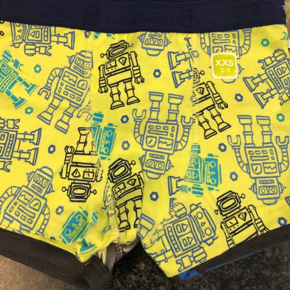 Crazy 8 Underwear and Sandals NWT - Picture 2 of 7